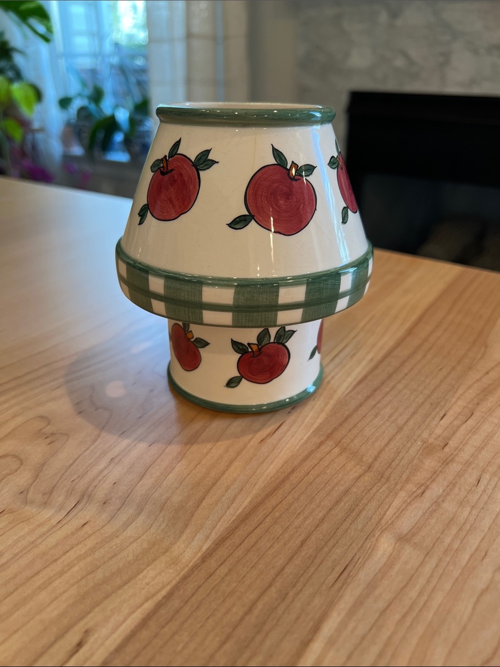 Candle holder